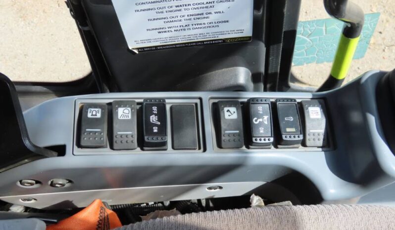 
								2021 Hitachi ZX225USLC-6 Excavator Trackhoe Cab AC Aux Hyd QC Isuzu full									