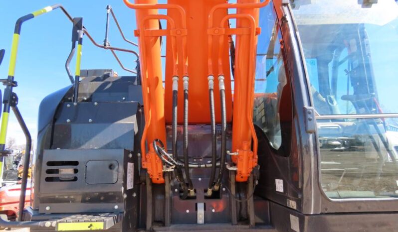 
								2021 Hitachi ZX225USLC-6 Excavator Trackhoe Cab AC Aux Hyd QC Isuzu full									