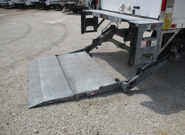 
								2022 International MV 26′ Box Truck full									