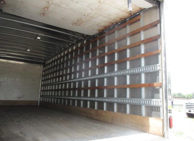 
								2022 International MV 26′ Box Truck full									