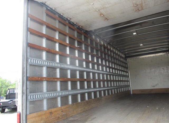 
								2022 International MV 26′ Box Truck full									