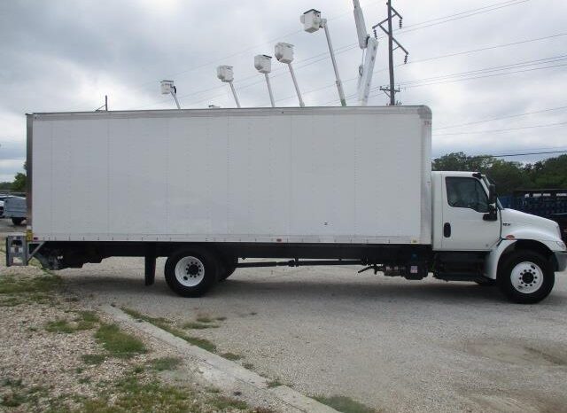 
								2022 International MV 26′ Box Truck full									