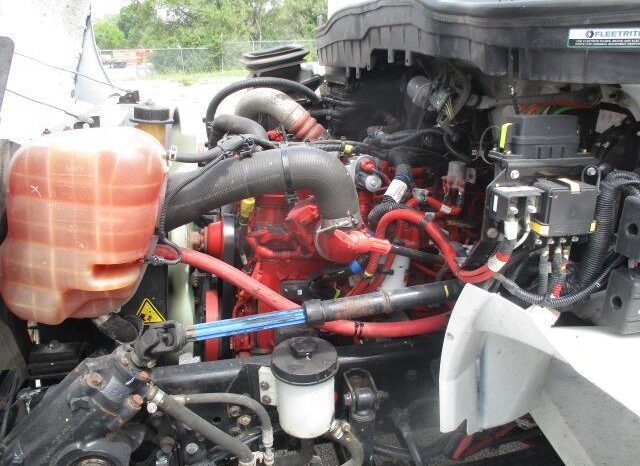 
								2022 International MV 26′ Box Truck full									