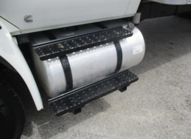 
								2022 International MV 26′ Box Truck full									