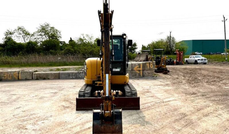 
								2016 Caterpillar 305.5E2 CR Mini Excavator Backhoe Aux Hyd Bucket Cab US full									