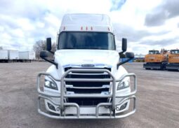 
										2022 Freightliner Cascadia TA Sleeper Truck Tractor Detroit DD15 full									