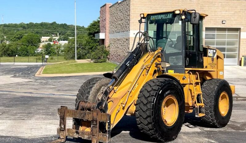 
								2012 Caterpillar 930H Wheel Loader AC Cab Hyd QC Aux Tractor Forks full									