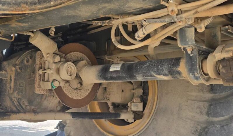 
								2015 Grove RT765E-2 65-Ton 175′ Rough Terrain Crane Lattice Jib Cummins full									