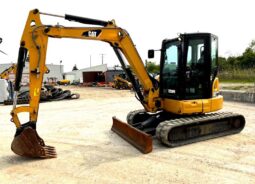 
										2016 Caterpillar 305.5E2 CR Mini Excavator Backhoe Aux Hyd Bucket Cab US full									
