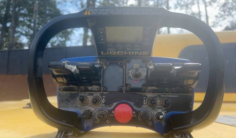 
								2022 Ligchine ScreedSaver Elite 12′ Concrete Laser Screed Kubota V1505 full									