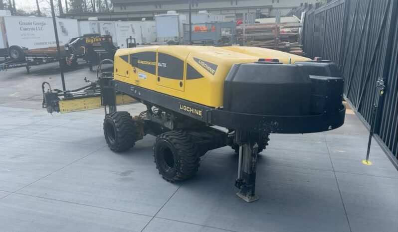 
								2022 Ligchine ScreedSaver Elite 12′ Concrete Laser Screed Kubota V1505 full									