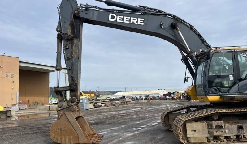 
								2017 John Deere 470G LC Excavator Crawler Trackhoe Aux Hyd QC Bucket full									