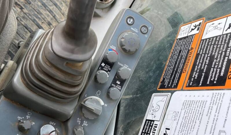 
								2017 John Deere 470G LC Excavator Crawler Trackhoe Aux Hyd QC Bucket full									