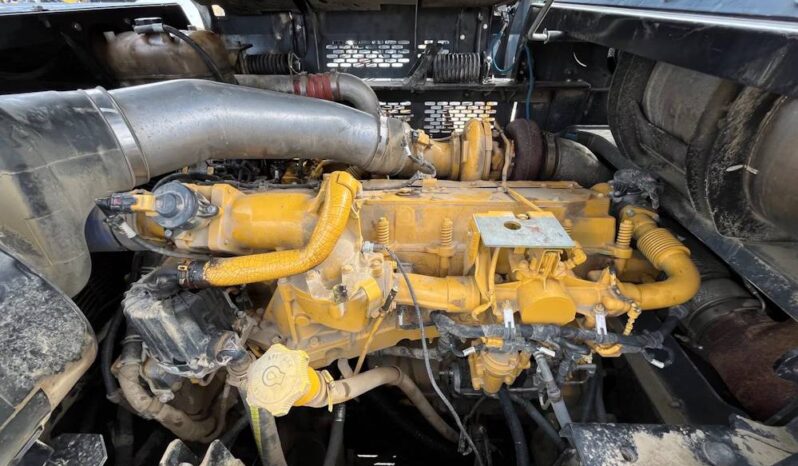 
								2017 John Deere 470G LC Excavator Crawler Trackhoe Aux Hyd QC Bucket full									