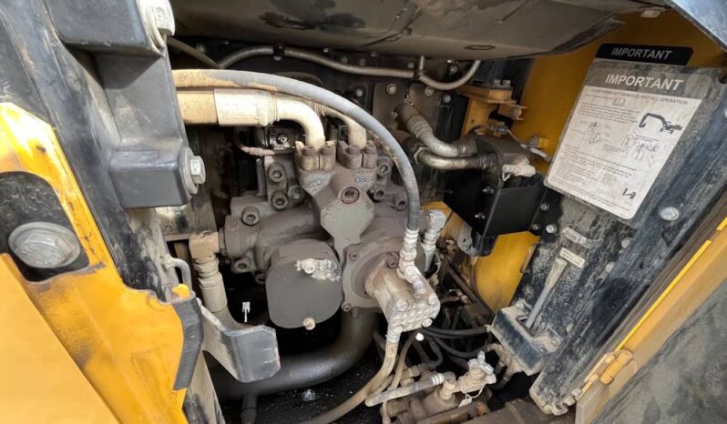 
								2017 John Deere 470G LC Excavator Crawler Trackhoe Aux Hyd QC Bucket full									