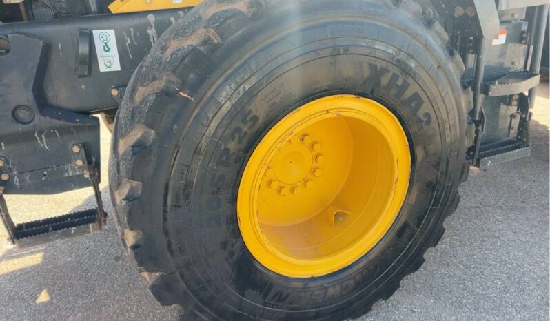 
								2019 Komatsu WA270-8 Articulating Wheel Loader Tractor AC Bucket Forks full									