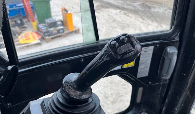 
								2018 Caterpillar 315FL CR Excavator Backhoe Aux Hyd QC Thumb Bucket Cab full									