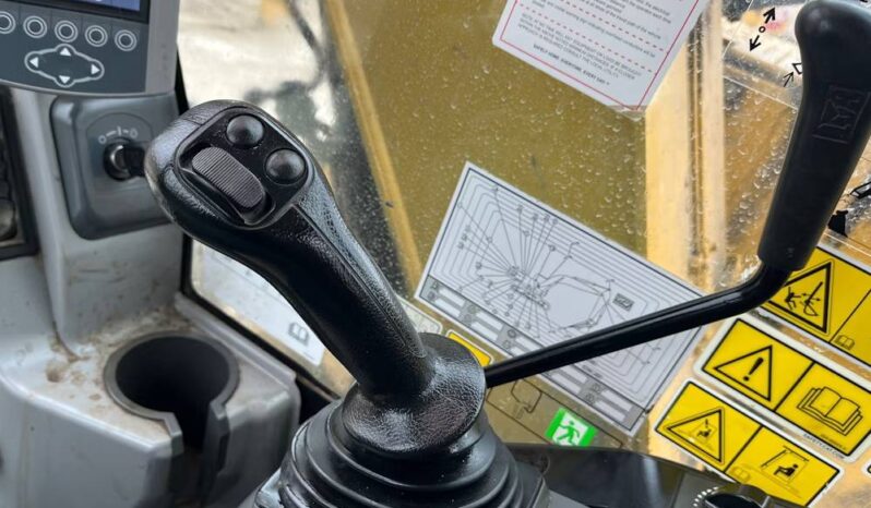 
								2018 Caterpillar 315FL CR Excavator Backhoe Aux Hyd QC Thumb Bucket Cab full									