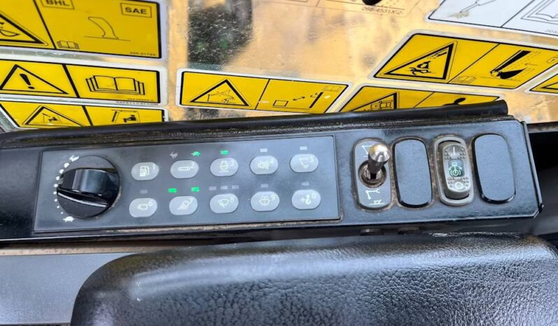 
								2018 Caterpillar 315FL CR Excavator Backhoe Aux Hyd QC Thumb Bucket Cab full									