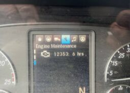 
										2022 Freightliner Cascadia TA Sleeper Truck Tractor Detroit DD15 full									