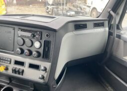 
										2022 Freightliner Cascadia TA Sleeper Truck Tractor Detroit DD15 full									