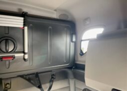 
										2022 Freightliner Cascadia TA Sleeper Truck Tractor Detroit DD15 full									