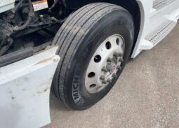 
										2022 Freightliner Cascadia TA Sleeper Truck Tractor Detroit DD15 full									