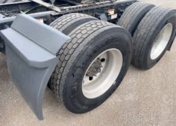 
										2022 Freightliner Cascadia TA Sleeper Truck Tractor Detroit DD15 full									