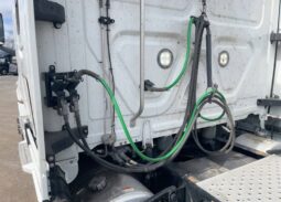 
										2022 Freightliner Cascadia TA Sleeper Truck Tractor Detroit DD15 full									