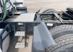 
										2022 Freightliner Cascadia TA Sleeper Truck Tractor Detroit DD15 full									