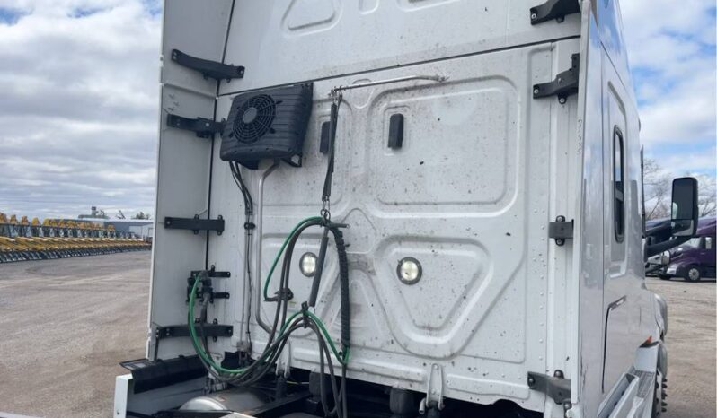 
								2022 Freightliner Cascadia TA Sleeper Truck Tractor Detroit DD15 full									