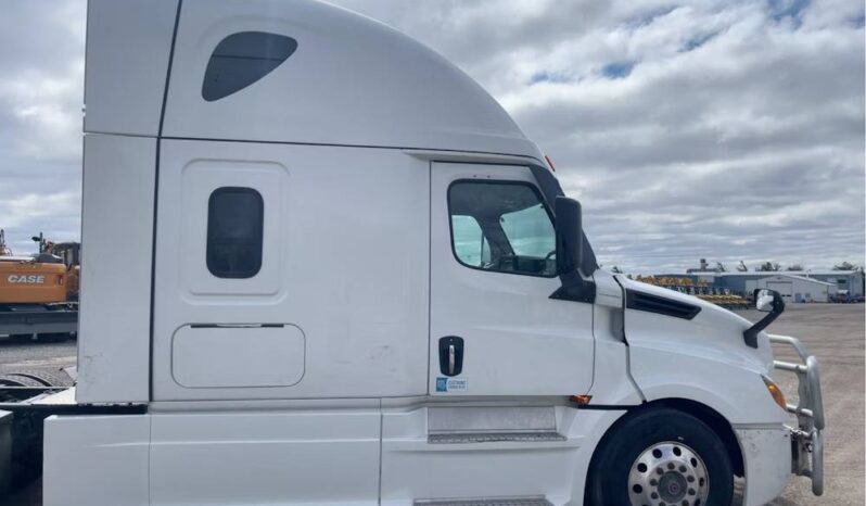 
								2022 Freightliner Cascadia TA Sleeper Truck Tractor Detroit DD15 full									