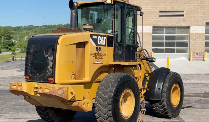 
								2012 Caterpillar 930H Wheel Loader AC Cab Hyd QC Aux Tractor Forks full									