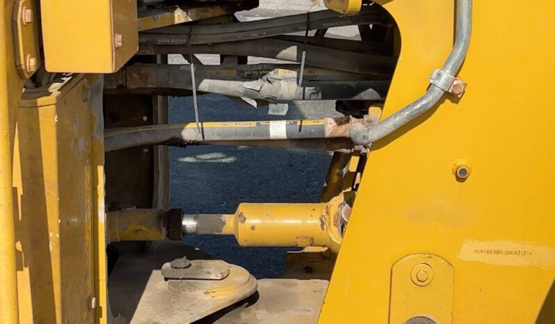 
								2012 Caterpillar 930H Wheel Loader AC Cab Hyd QC Aux Tractor Forks full									