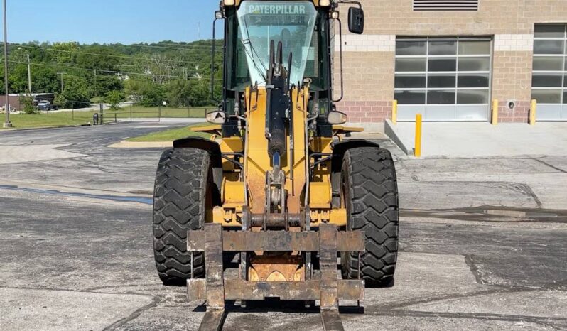 
								2012 Caterpillar 930H Wheel Loader AC Cab Hyd QC Aux Tractor Forks full									