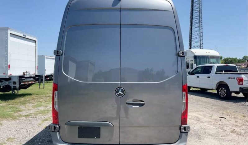 
								2021 Mercedes-Benz Sprinter 4500 Extended Catering Food Truck Van full									