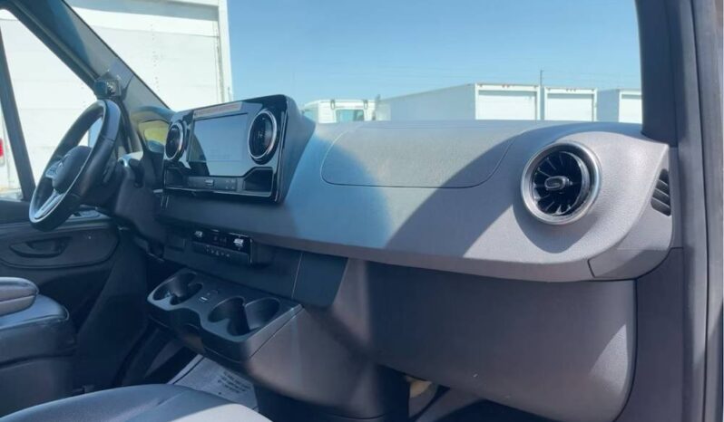 
								2021 Mercedes-Benz Sprinter 4500 Extended Catering Food Truck Van full									