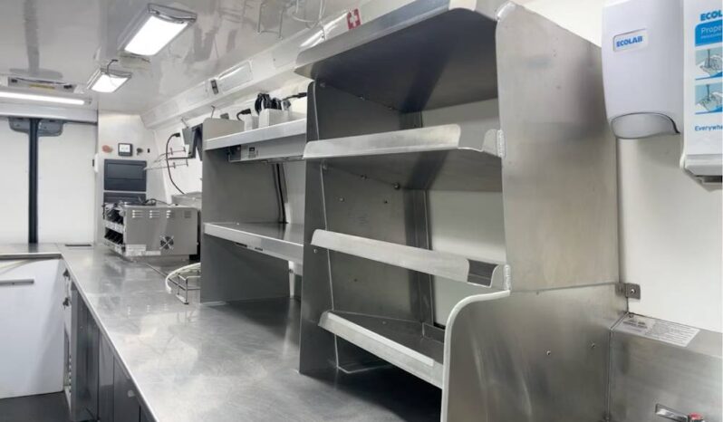 
								2021 Mercedes-Benz Sprinter 4500 Extended Catering Food Truck Van full									