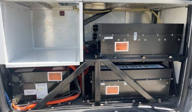 
								2021 Mercedes-Benz Sprinter 4500 Extended Catering Food Truck Van full									