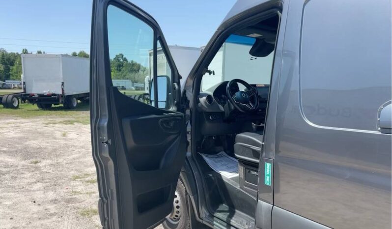 
								2021 Mercedes-Benz Sprinter 4500 Extended Catering Food Truck Van full									