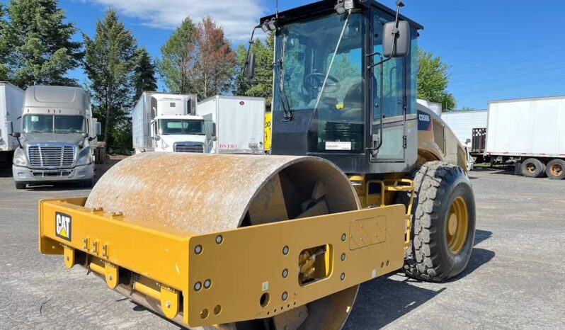 
								2020 Caterpillar CS56B 84″ Single Drum Vibratory Roller Compactor Cab AC full									