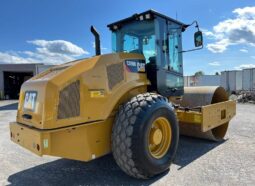 
										2020 Caterpillar CS56B 84″ Single Drum Vibratory Roller Compactor Cab AC full									