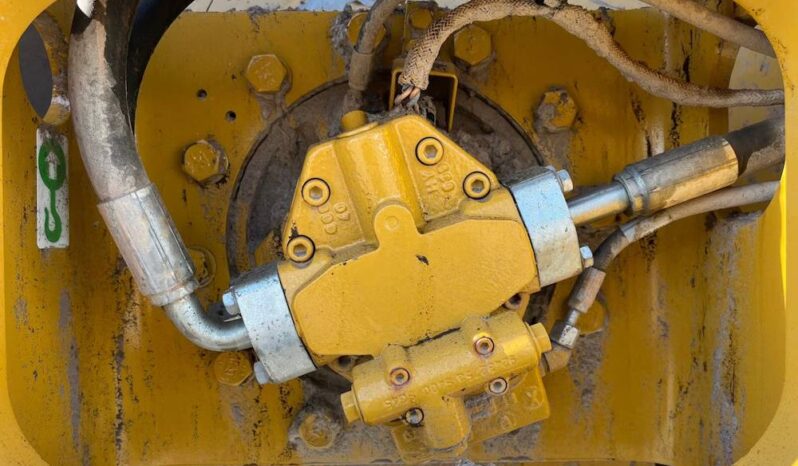 
								2020 Caterpillar CS56B 84 Single Drum Vibratory Roller Compactor Cab AC full									