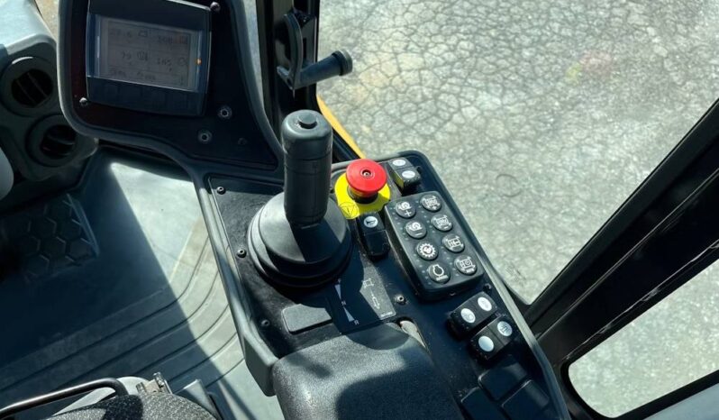 
								2020 Caterpillar CS56B 84″ Single Drum Vibratory Roller Compactor Cab AC full									