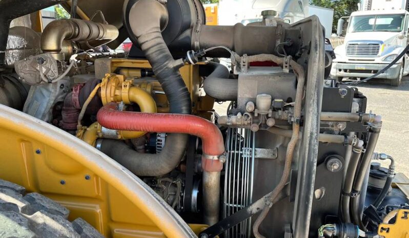 
								2020 Caterpillar CS56B 84 Single Drum Vibratory Roller Compactor Cab AC full									