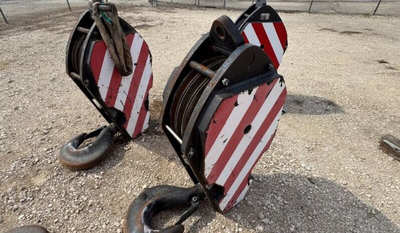 
								2015 Grove GHC130 132 Ton 132′ Telescopic Crawler Crane Boom Cab Cummins full									