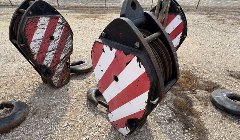 
								2015 Grove GHC130 132 Ton 132′ Telescopic Crawler Crane Boom Cab Cummins full									