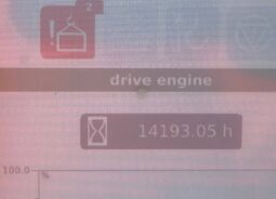 
										2015 Grove GHC130 132 Ton 132′ Telescopic Crawler Crane Boom Cab Cummins full									