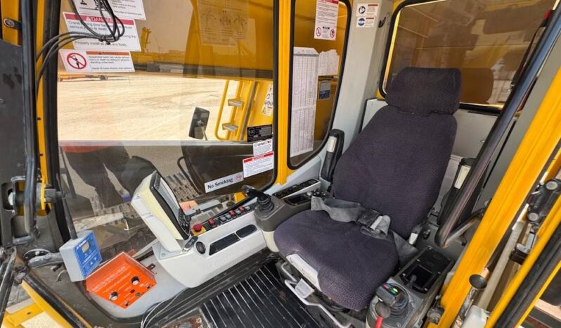 
								2015 Grove GHC130 132 Ton 132′ Telescopic Crawler Crane Boom Cab Cummins full									