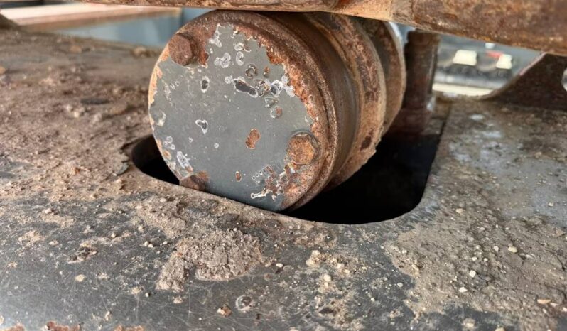 
								2015 Grove GHC130 132 Ton 132′ Telescopic Crawler Crane Boom Cab Cummins full									